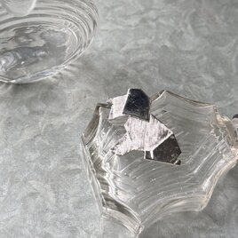 SCT3-【 TRIFARI 】クラウントリファリ・ヴィンテージブローチ 1950-60's "Origami Dog"