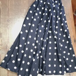 サーキュラーロングスカート　ドット　黒×オフ