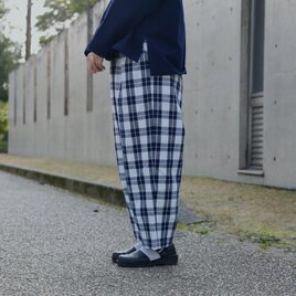 藍染タックパンツ（備後節織 二重弁慶）