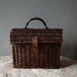 小さめサイズのパニエ　panier　アンティークパニエ　フランスアンティーク　ブロカントのある暮らし