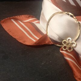 Utoka  ☆ brass  お花のスカーフリング・スカーフ留め