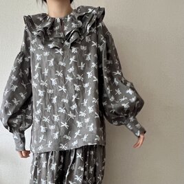 リトアニアリネン3段フリルブラウス