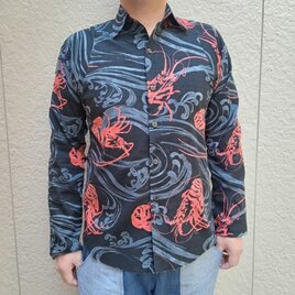 長袖和柄シャツ（水墨画風荒波に伊勢海老）黒