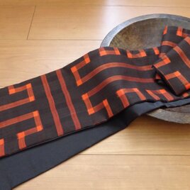 秋名バラを楽しむ大島スカーフ