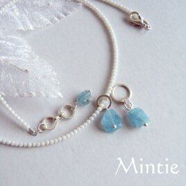 アクアマリン＆ホワイトのダブルポイント2wayネックレス