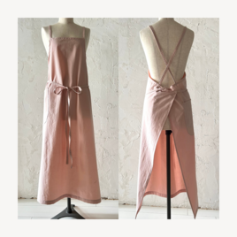 サロペット風エプロン（ミドル丈）｜  powder pink