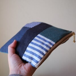 ブルーのパッチワークポーチ｜ストライプとギンガム