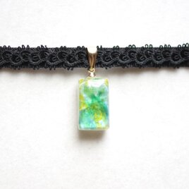 【受注製作】レジンアート　長方形モチーフとタティングレースとベルベットリボンのチョーカー〈モネの庭〉