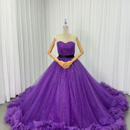 カラードレス パープル ベアトップ シークインチュール ラッフルフリル ロングトレーン 披露宴