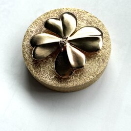 真鍮デスクオブジェシリーズ　クローバーとかたつむり