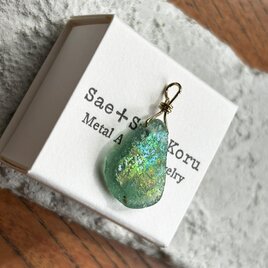 K24◇アフガニスタン産◇ローマングラス◇ペンダントトップ