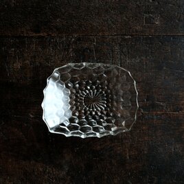 歪な形状◆ギザギザで素敵　プレスガラス変形皿　ビンテージ　古民家　古道具　暮らしに。昭和中〜後期