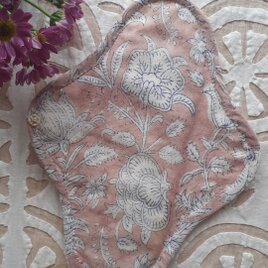 布ナプキン べージュ　花柄  〈インド綿 ブロックプリント 国産オーガニックネル 無漂白 無蛍光〉