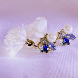 ビジュー付きフラワータッセルピアス♡