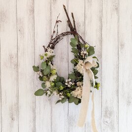 ヤシャブシのリースL（ユーカリとナンキンハゼ）