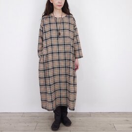 [予約販売] テッキングベージュタータン・サイドギャザーワンピース** 旅行 体型カバー 着痩せ 推し活