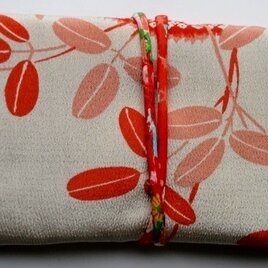 ８７０８　長襦袢で作った和風財布・ポーチ