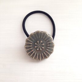 ヘアゴム(薄墨色花)D