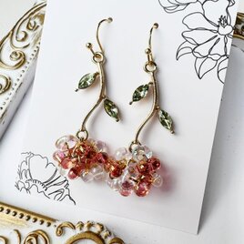 大人のチェコビーズ・1輪のプレゼントピアス12