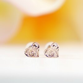 【K10】ハートハワイアン スタッドピアス