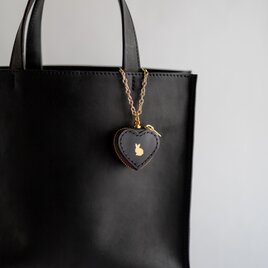 チェーン付❤︎小さなハートの牛革コインケース ジュエリーケース ミニケース うさぎ ブラック