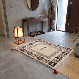 ペルシャ　ギャッベ　パルヴィーズ　コルクウール　カシュクリ　ラグ　83x62㎝　無染めのウール　RD8802