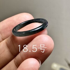 L17-133 氷糯種 黒翡翠 18.5号 グアテマラ産 A貨 本翡翠 くりぬき リング