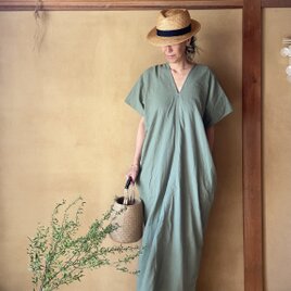 Extra Soft Cotton Tao Kaftan in Matcha / カフタンワンピース　