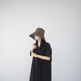 open collar pullover one piece/black