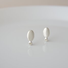 ダイヤモンドとシルバーのピアス