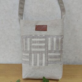 刺繡柄×生成り地のワンハンドル、２Wayのショルダー（インポートファブリック）