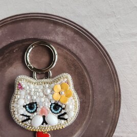 『otomo nyanko』大きなお顔の猫ちゃんキラキラバッグチャーム