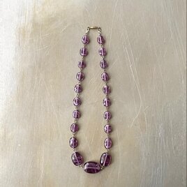 Vintage 60s-70s USA retro purple handmade glass beads necklace
