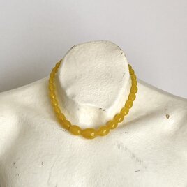 Vintage retro yellow beads necklace