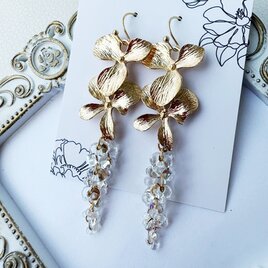 大人のチェコビーズ・雨で輝く紫陽花のピアス4