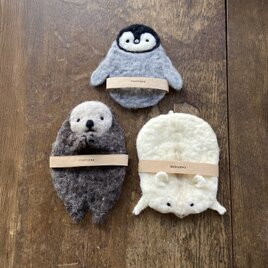 羊毛フェルトで作った動物コースター ラッコ