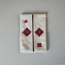 ハンガリー　クロスステッチの刺繍　ポケットティッシュケースNo.１