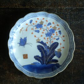 花と蝶々◆青で素敵。伊万里　花蝶文染錦七寸中皿　骨董・antiques 古民家　明治期　個体A