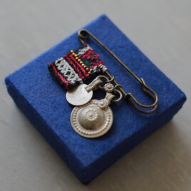 【一点もの】tape brooch No.5