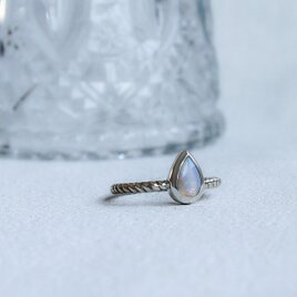 opal ring/size13