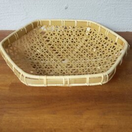 鉄線編みザル | iichi 日々の暮らしを心地よくするハンドメイドや