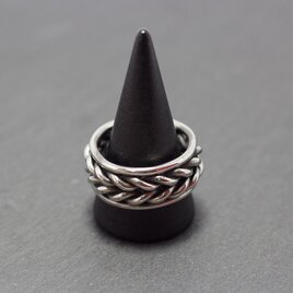 受注生産【Double Twist Ring】/ 職人手仕事　研磨仕上げ　ステンレス　リング　指輪