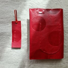 BOOK COVER　栞付き　文庫本サイズ　赤ドット　牛キップレザー