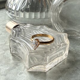 R438-ヴィンテージリング U.S.A.1970-80's Marquise Cut Cubic Zirconia