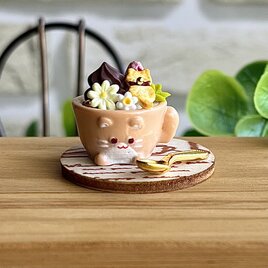 329 ＊ネコさんクッキーのチョコソフト＊　ミニチュアスイーツ　オブジェ　粘土　ドールハウス　フェイクフード　YUMEmini