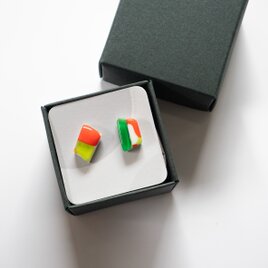 ザクザクピアス D
