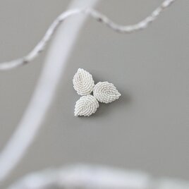 monolog リーフブローチ IVORY