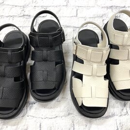 暑い夏にもカッコよく(^^♪足が露出し過ぎない牛革グルカサンダル 019