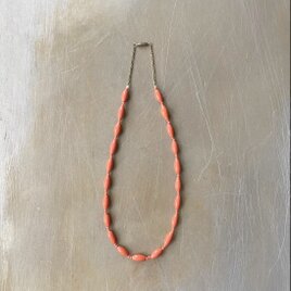 Vintage 60s-70s retro coral color glass beads necklace