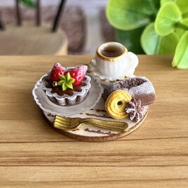 333 ＊小さなチョコタルトセット＊　ミニチュアスイーツ　粘土　フェイクフード　ねんどろいど  食品サンプル　YUMEmini